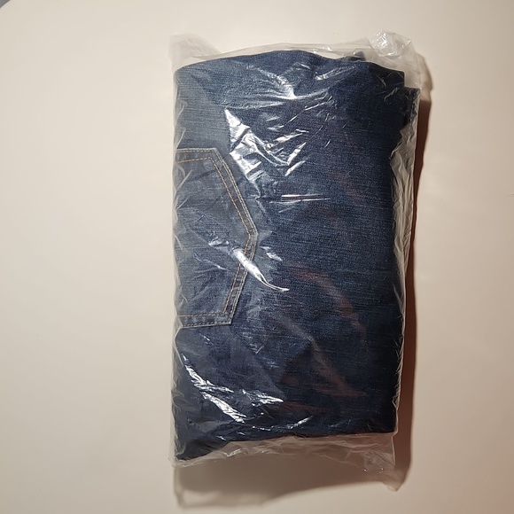 NWT TORRID SHORTS BERMUDA BOYFRIEND VINTAGE STRETCH DISTRESSED 10" INSEAM FRAYED - Picture 11 of 11